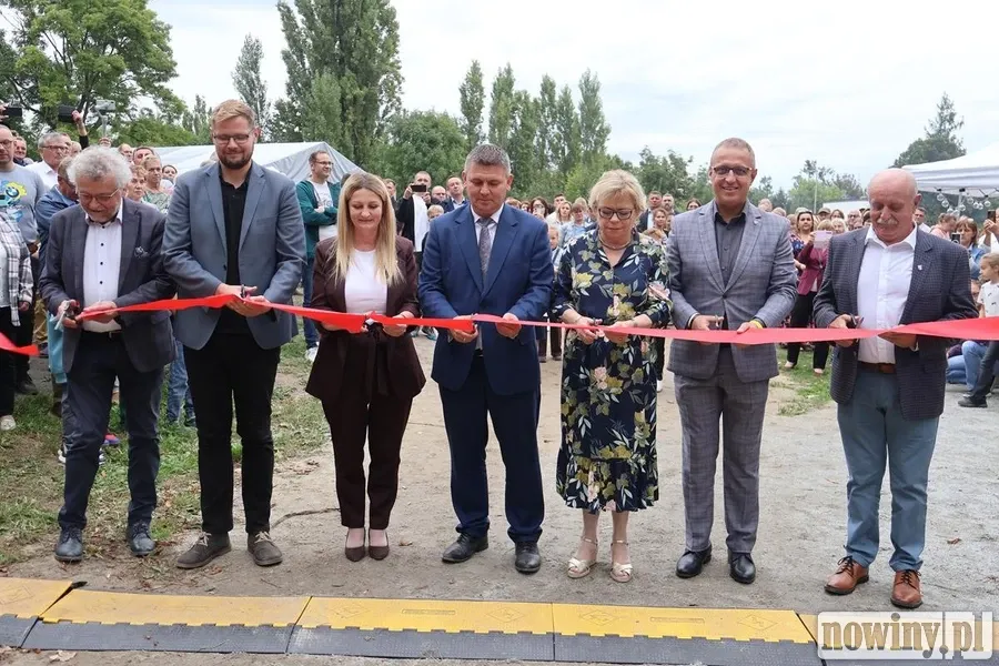 Uroczyste otwarcie odnowionego parku w Sławikowie